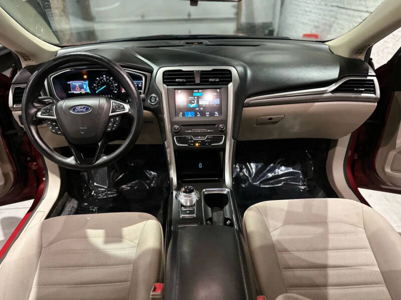 2018 Ford Fusion Hybrid SE