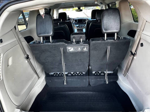 2019 Chrysler Pacifica Touring L