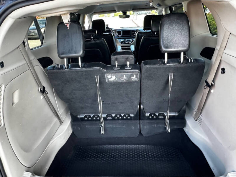 2019 Chrysler Pacifica Touring L