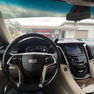 2019 Cadillac Escalade ESV Luxury