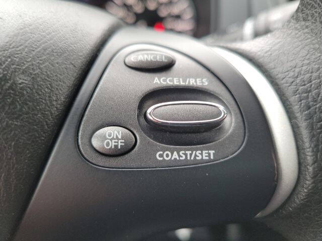 2020 Nissan Pathfinder S