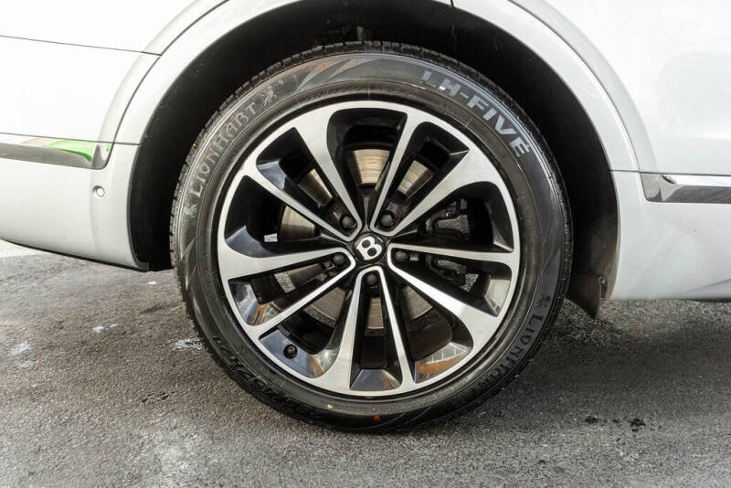 2019 Bentley Bentayga V8