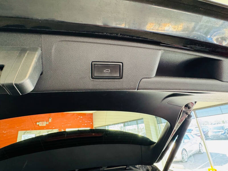 2020 Volkswagen Atlas Cross Sport V6 SEL 4Motion