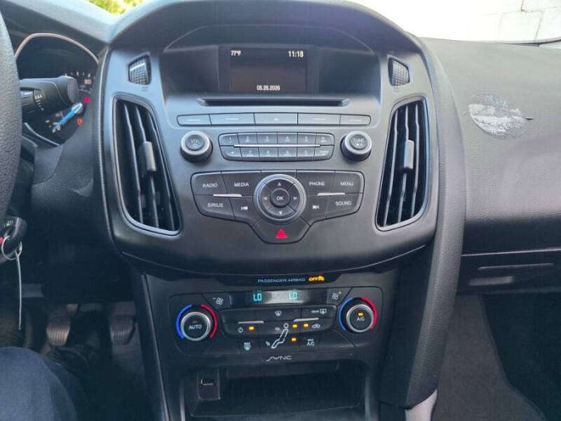2017 Ford Focus SE