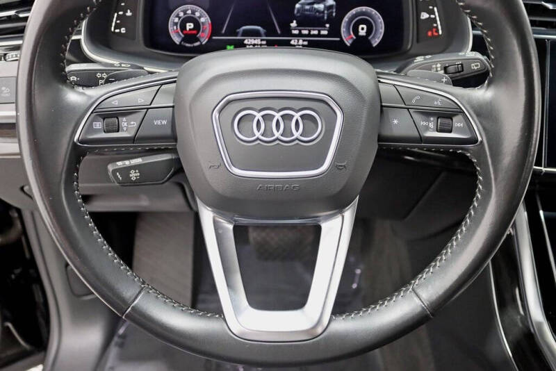 2020 Audi Q8 quattro Premium 55 TFSI