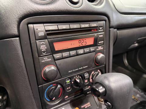 2003 Mazda MX-5 Miata SE