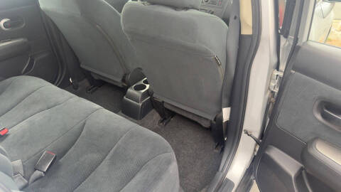 2010 Nissan Versa 1.8 S