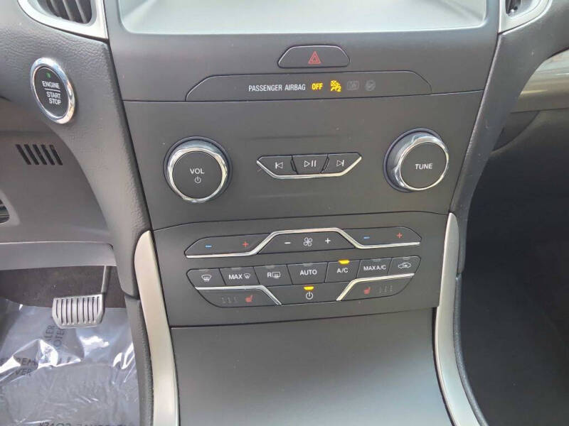 2019 Ford Edge SEL