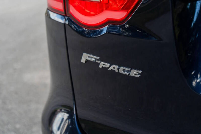 2017 Jaguar F-PACE 35t Premium