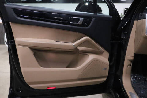 2020 Porsche Cayenne E-Hybrid