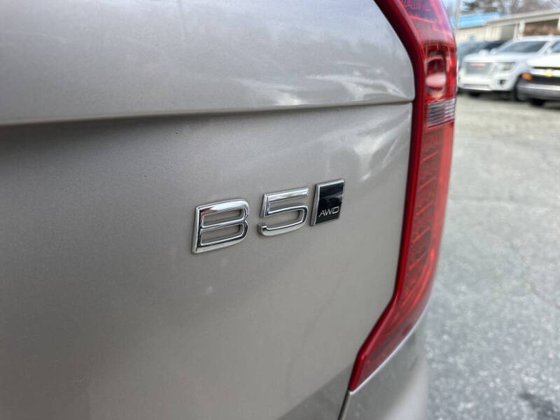 2023 Volvo XC90 B5 Core