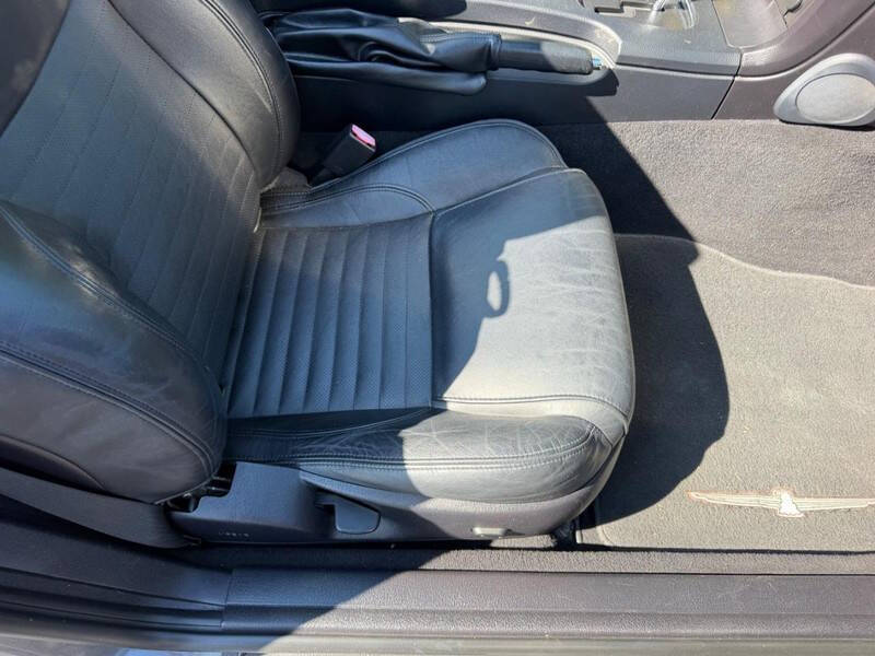 2003 Ford Thunderbird