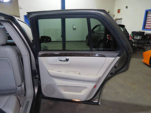 2011 Cadillac DTS Luxury Collection