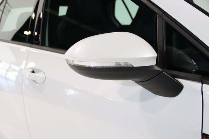 2022 Volkswagen Golf GTI SE