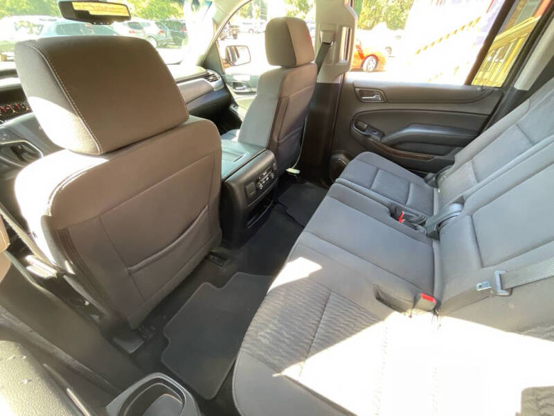 2018 Chevrolet Suburban LS