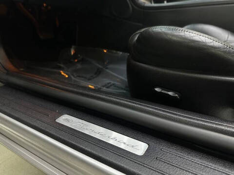 2004 Ford Thunderbird Deluxe