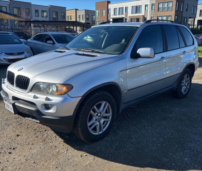 2004 BMW X5 3.0i