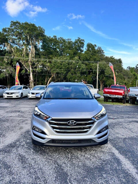 2017 Hyundai TUCSON for sale at GRACELAND AUTO LLC in Thonotosassa, FL