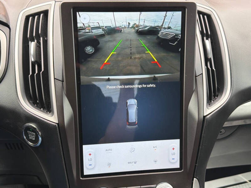 2021 Ford Edge SE