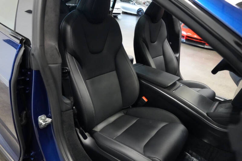 2023 Tesla Model S Plaid