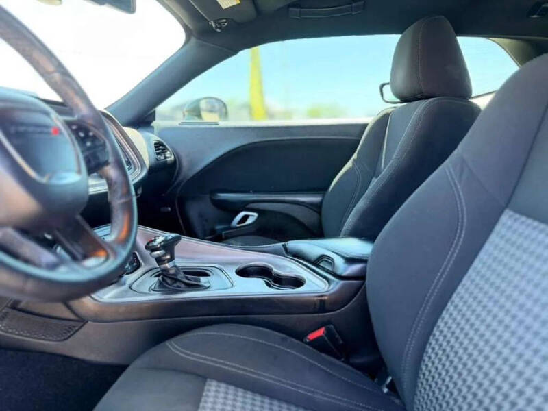 2023 Dodge Challenger SXT