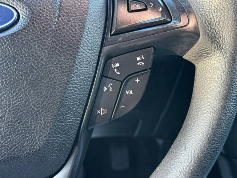 2017 Ford Edge SE