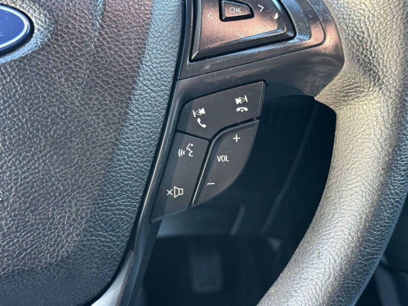 2017 Ford Edge SE