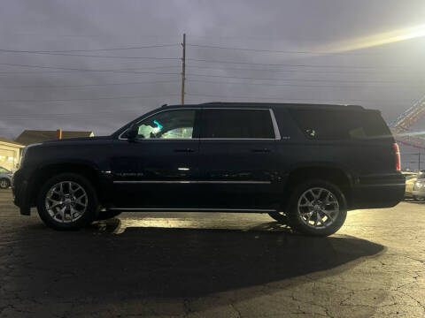 2017 GMC Yukon XL SLT