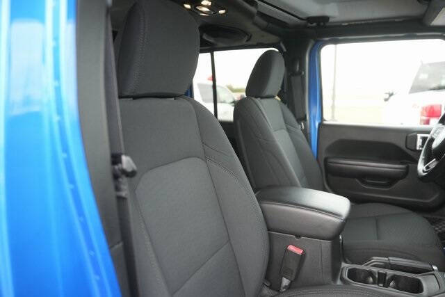 2021 Jeep Gladiator Willys