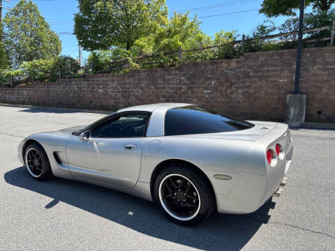 2004 Chevrolet Corvette