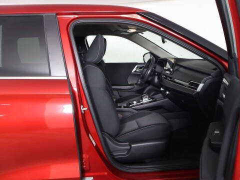 2022 Mitsubishi Outlander ES