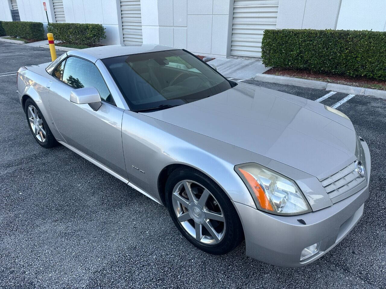 2008 Cadillac XLR  - $23,900