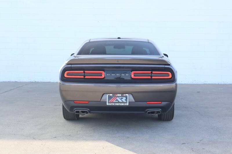 2018 Dodge Challenger SXT