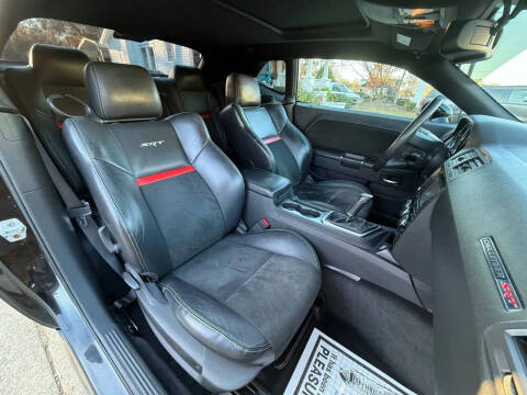 2009 Dodge Challenger SRT8