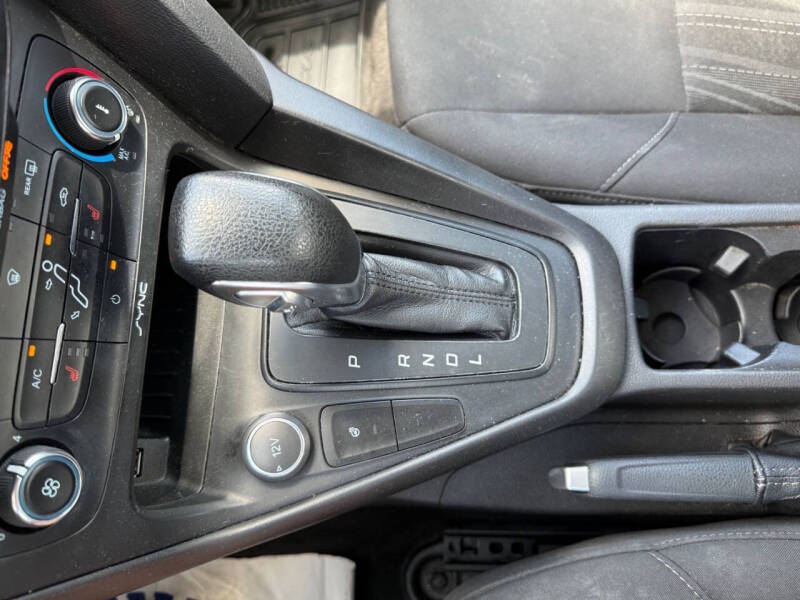 2017 Ford Focus SE