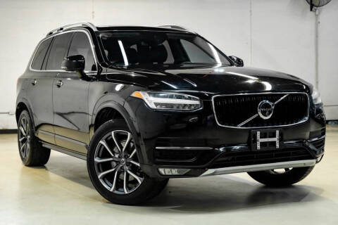 2017 Volvo XC90 T6 Momentum