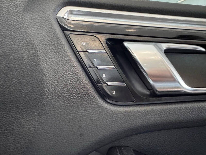 2016 Porsche Macan S