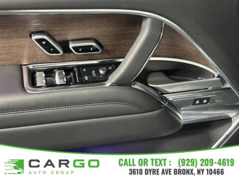 2025 Land Rover Range Rover P400 SE LWB