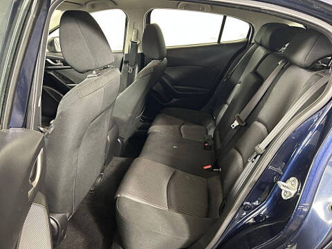 2015 Mazda MAZDA3 i Touring