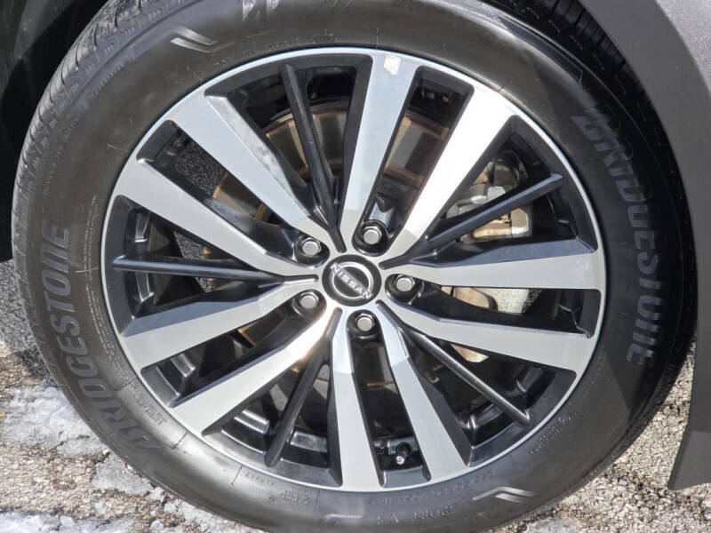 2024 Nissan Pathfinder Platinum