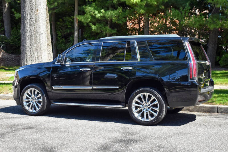 2019 Cadillac Escalade Luxury