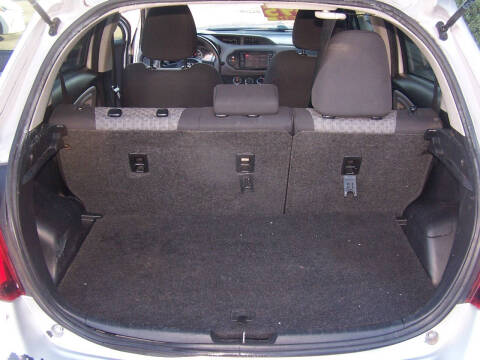 2015 Toyota Yaris 5-Door L