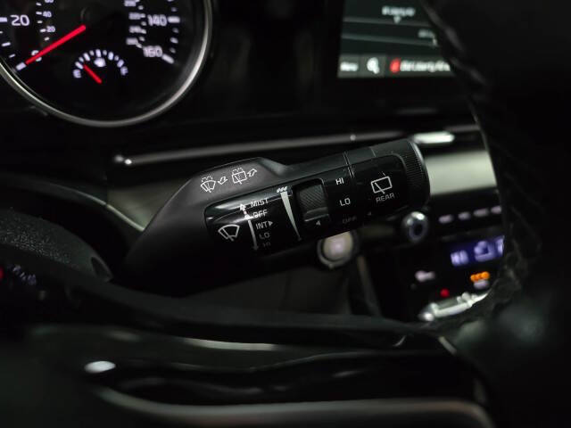 2022 Kia Carnival EX