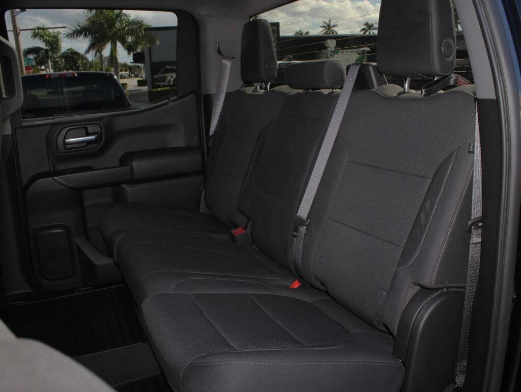 2021 Chevrolet Silverado 1500  - $53,495
