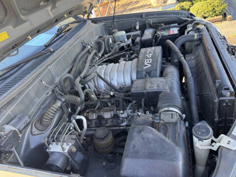 2003 Toyota Sequoia SR5