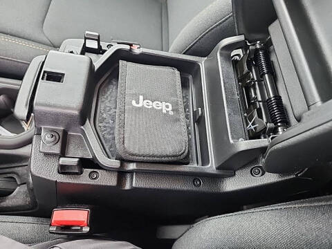 2025 Jeep Gladiator Sport