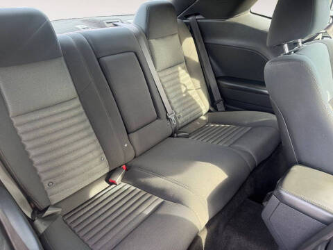 2014 Dodge Challenger SXT