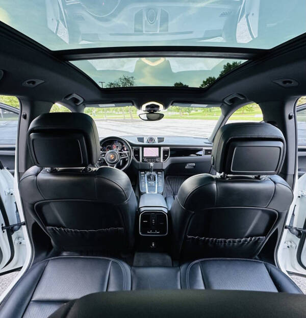 2017 Porsche Macan S