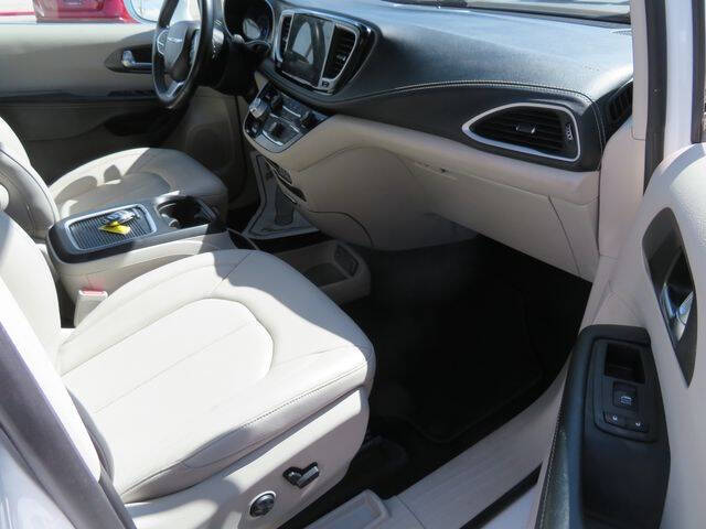 2021 Chrysler Pacifica Touring L