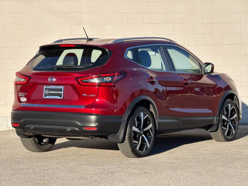 2022 Nissan Rogue Sport SL